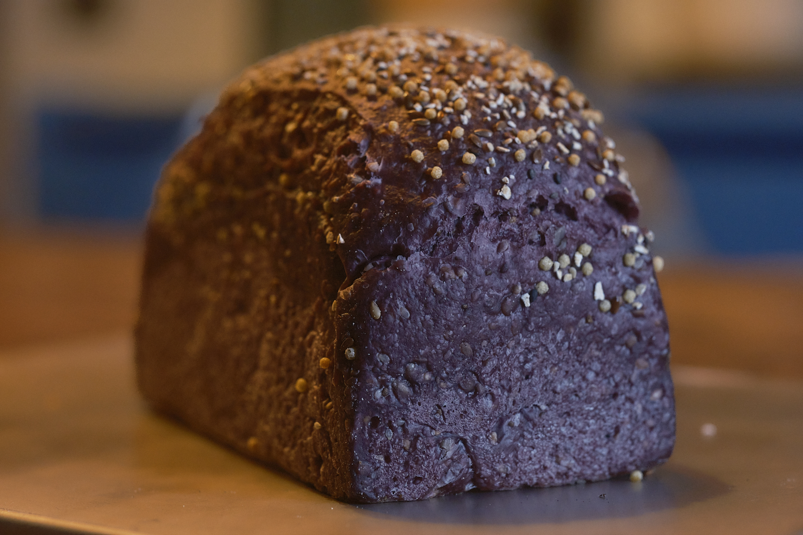Pane in cassetta ai cereali scuri